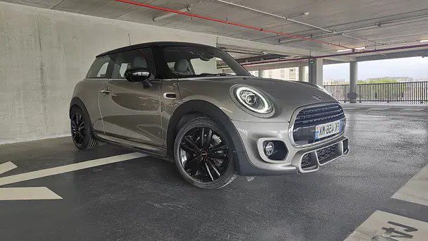 Vue principale de la Mini Cooper