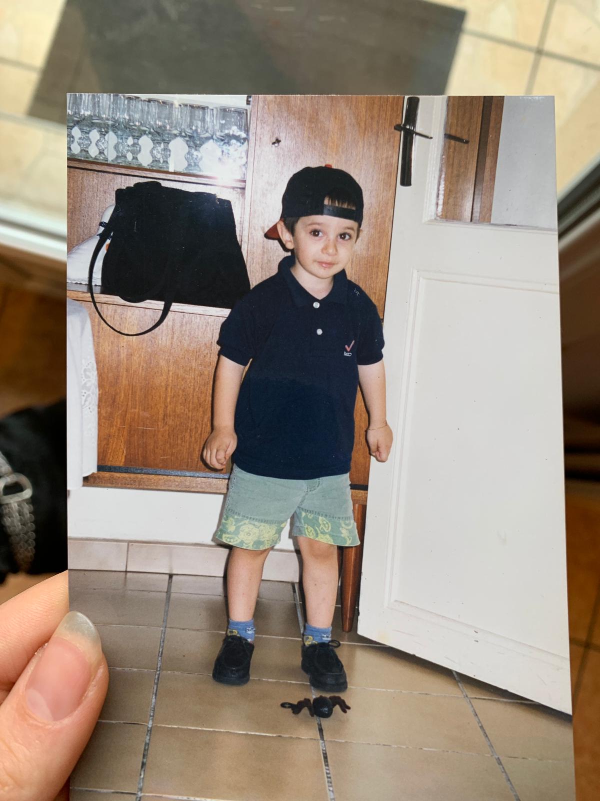Photo de Nelson enfant, le fondateur passionné de UTIL AND CAR