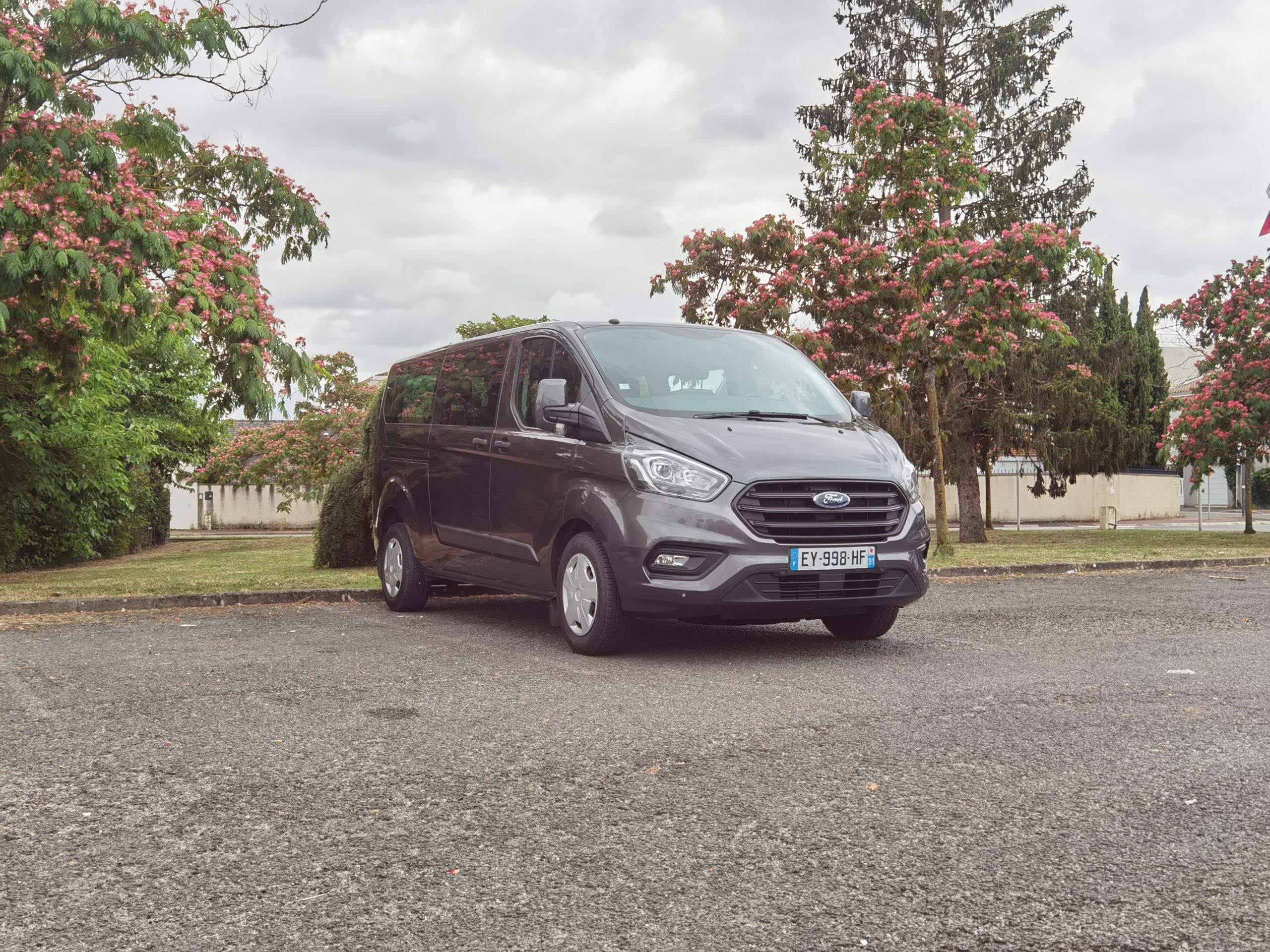 Location de van 9 places à Bordeaux